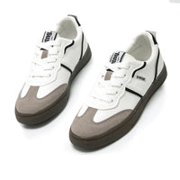 Mustang 60516 Zapatilla retro blanca combinada negro