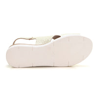 WalkFlex 25028 Sandalia mujer de cuña baja cruzada platino.