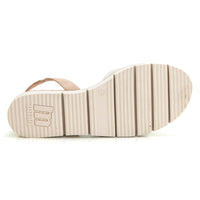 Mustang 53282 Sandalia tipo menorquina cuña oro.