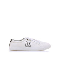 Mustang 60615 Zapatilla mujer blanca lisa combinada negro