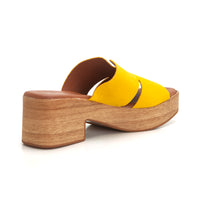 HIMALAYA 6270-AF Sandalia tipo zueco con plataforma ocre.