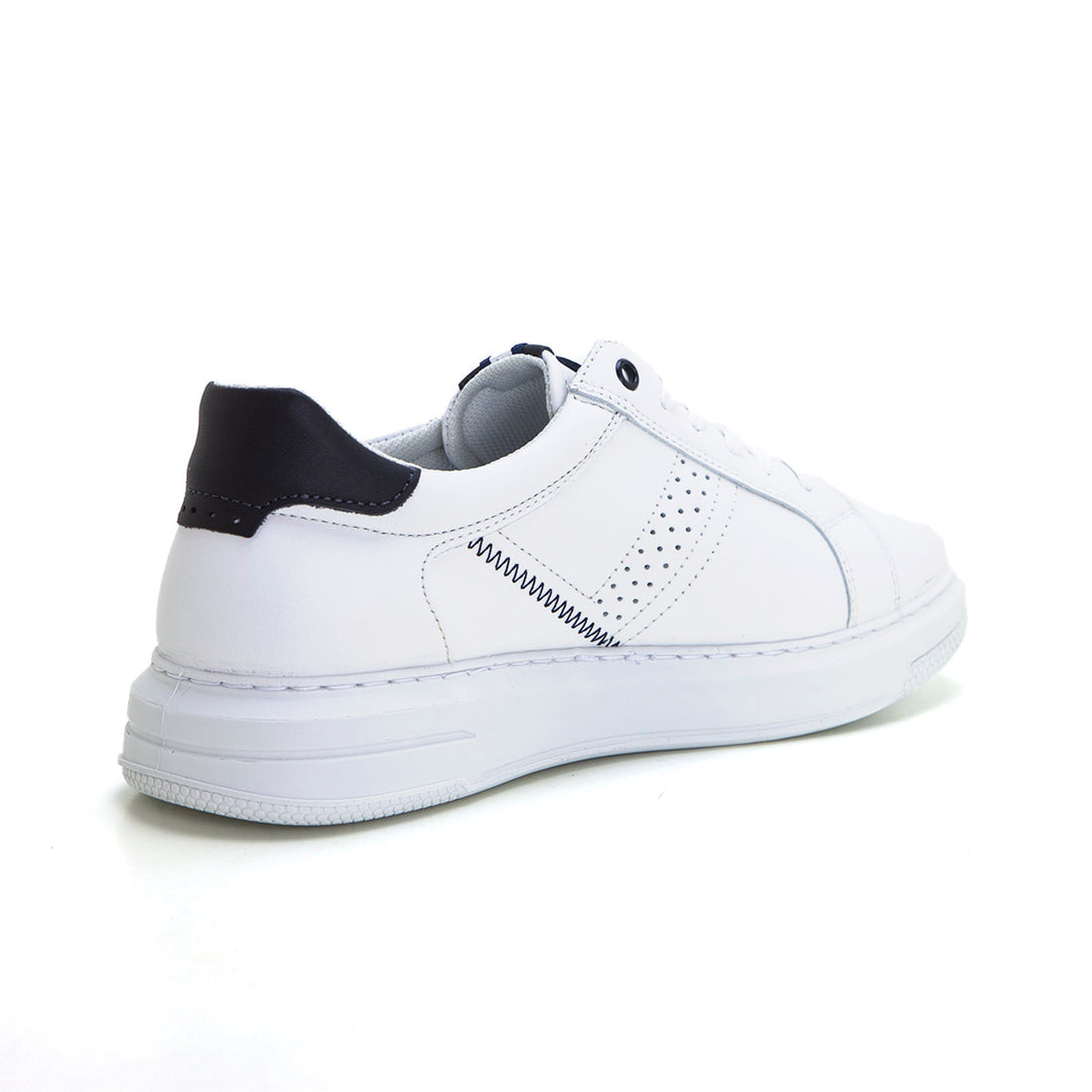 Luisetti 39000NA Zapatilla clásica de piel blanco.