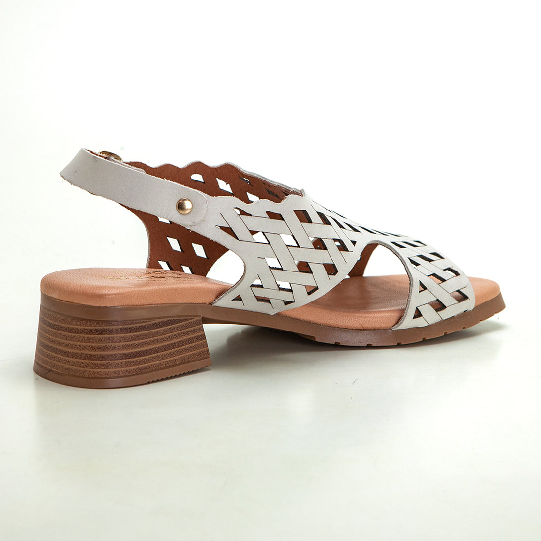 Studio Scarpe 151763 Sandalia de tacón bajo abotinada calada hielo.