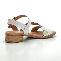 Studio Scarpe 115 807 Sandalia de tacón bajo tira empeine blanco.
