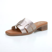 Oh my Sandals 5600 Sandalia pala tacón bajo platino.