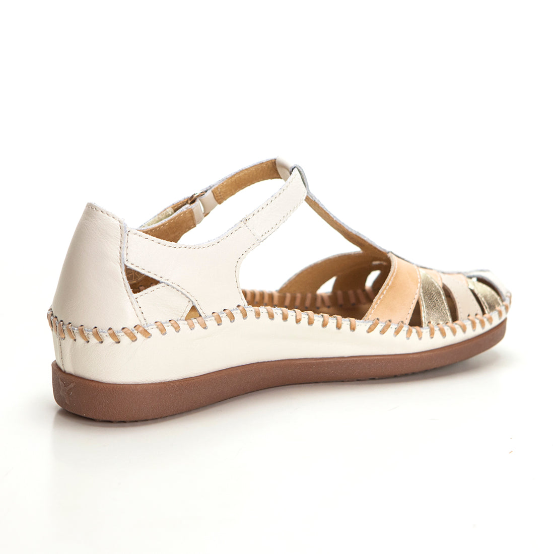 Pikolinos 0705C Sandalia cerrada de cuña baja nata.