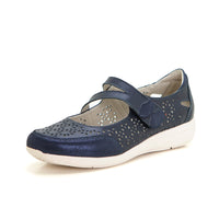 Treitas L4310 Zapato plano tipo mercedes negro.