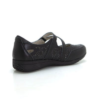 Treitas L4310 Zapato plano tipo mercedes negro.