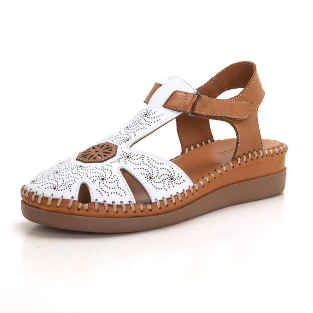 Treintas L-1016 Sandalia cerrada blanco.