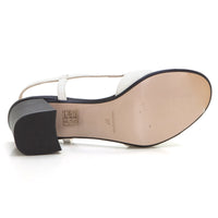 Patricia Miller 6765F Sandalia de tacón ancho hebilla adorno crema.