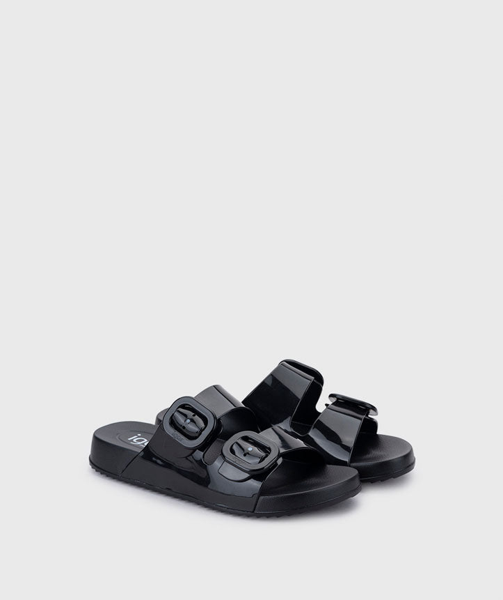 Igor Habana Chancla de baño destalonada hebillas brillo negro.