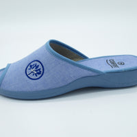 Calzamur 40086 Zapatilla de ir por casa mujer celeste.