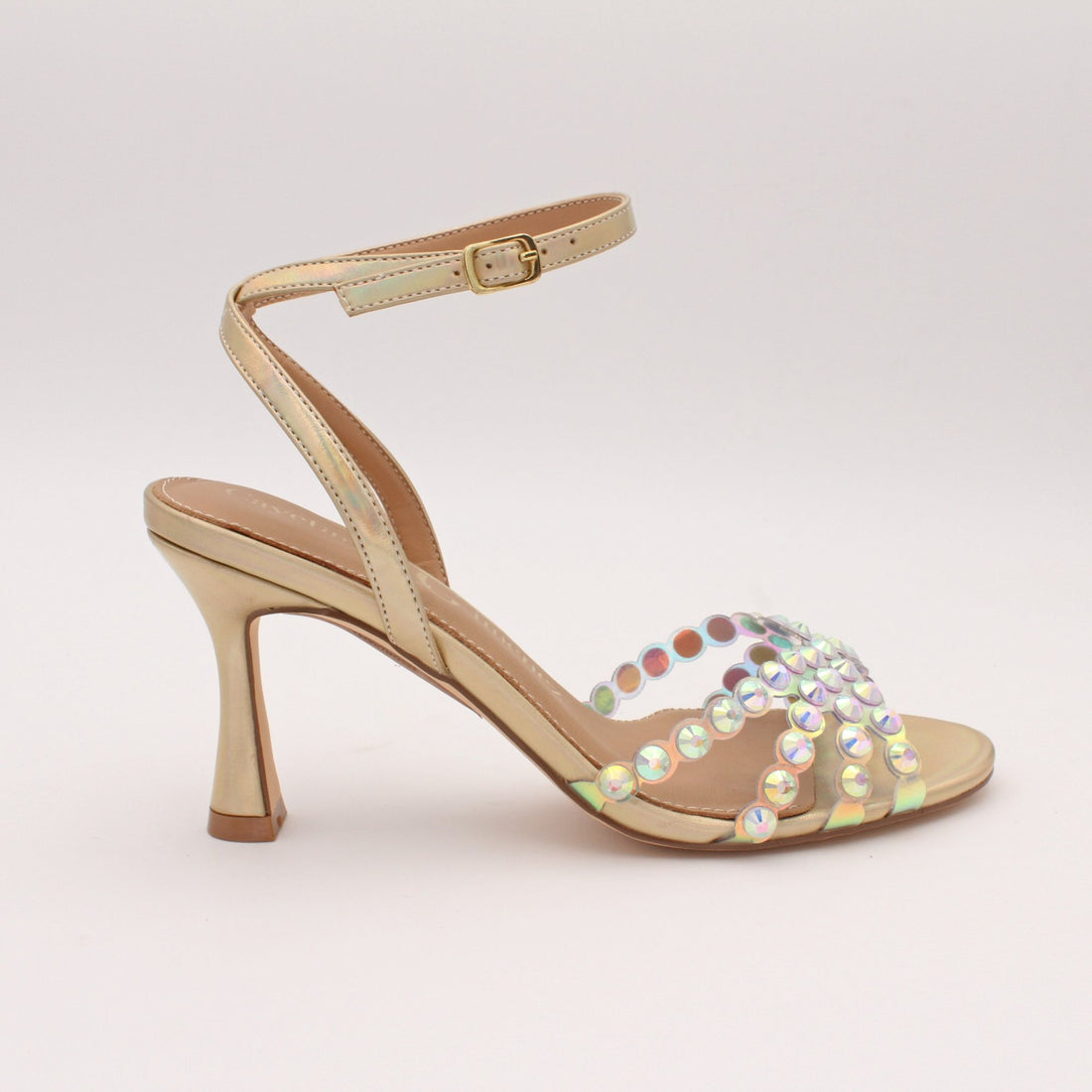 Cayetano Giménez 58001 Sandalia de tacón alto pedrería oro.