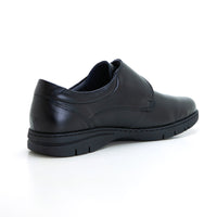 Pitillos 113 Zapato de hombre con velcro negro.