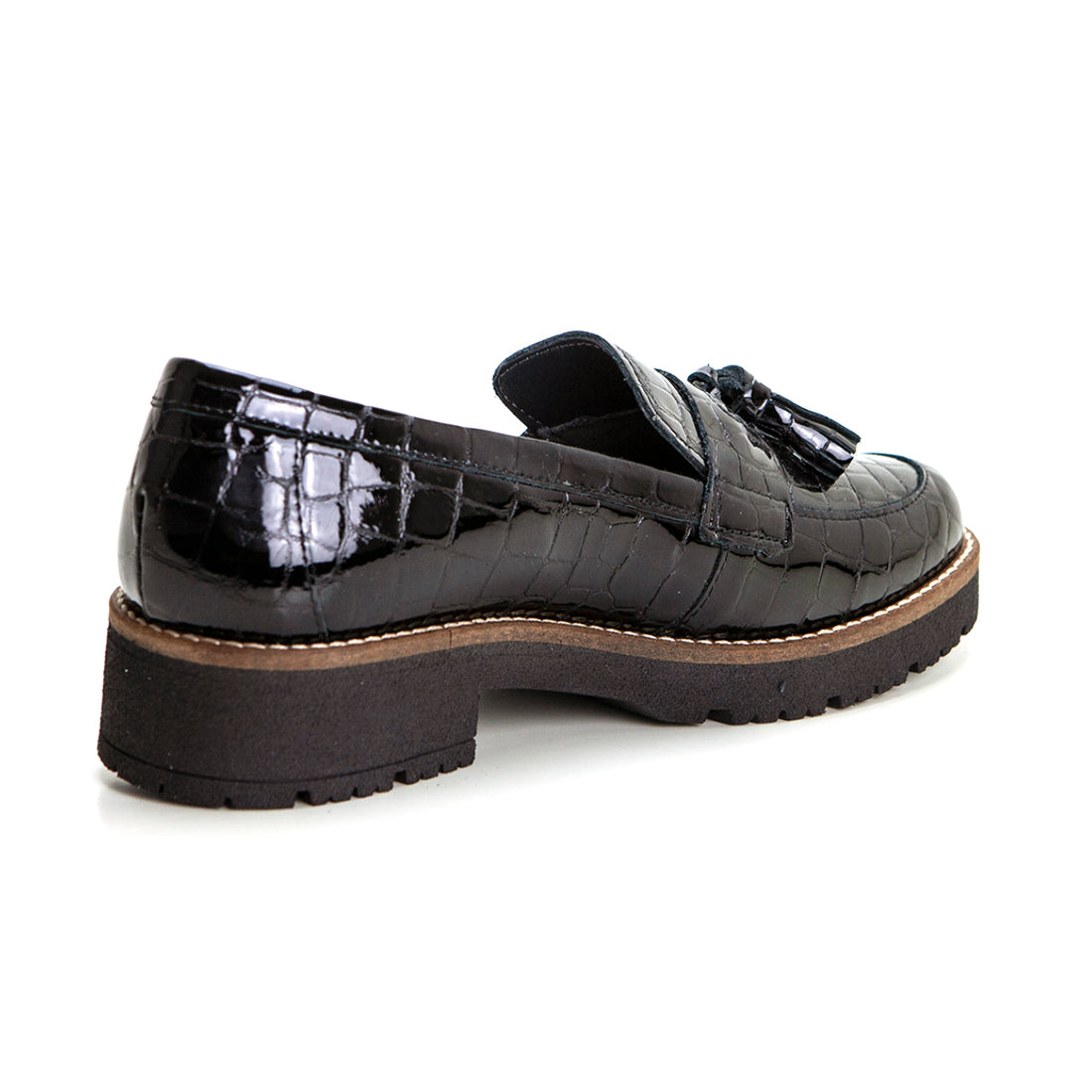 Pitillos 10770 Mocasín borlas charol negro.