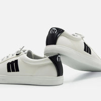 Mustang 60615 Zapatilla casual blanca y negra