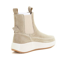 Kelara K41254 Botín cuña baja con pespuntes taupe