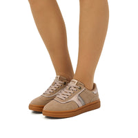 Mustang 60859 Zapatilla casual ante taupe