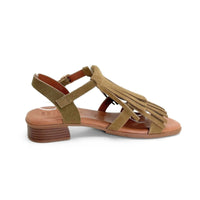Mustang 55949 sandalia camel flecos