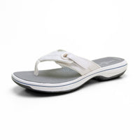 Clarks Brinkley Sandalia de dedo destalonada hombre color blanco