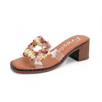 Fresia 558 Sandalia tacón con adorno floral