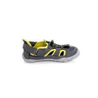 Saguaro Breeze III Sandalia cerrada infantil barefoot gris.
