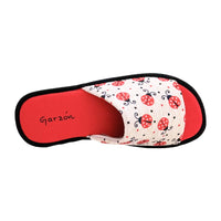 Garzón P400.168 Zapatilla de casa roja con mariquitas