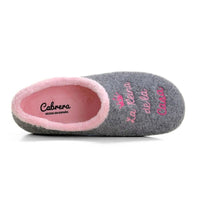 Zapatilla de casa cerrada Cabrera 3030 gris "La Reina de la Casa"