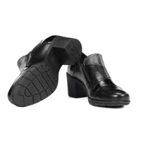 Zapato Fluchos Nydia F1802 negro con tacón y cremallera