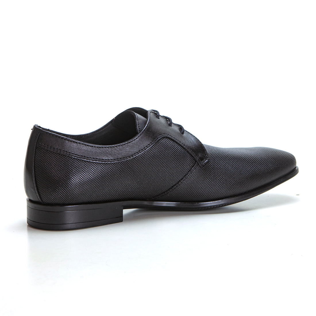 BAERCHI 4940P Zapato de vestir con cordones grabado negro.