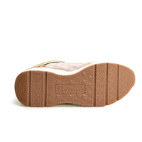 Carmela 161821 Bota deportiva acochada beige