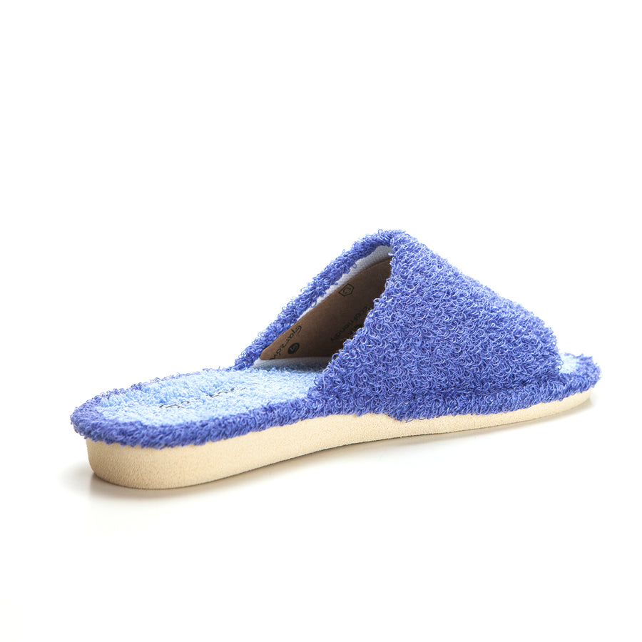 Garzón P410.130 Zapatilla de ir por casa rizo celeste.