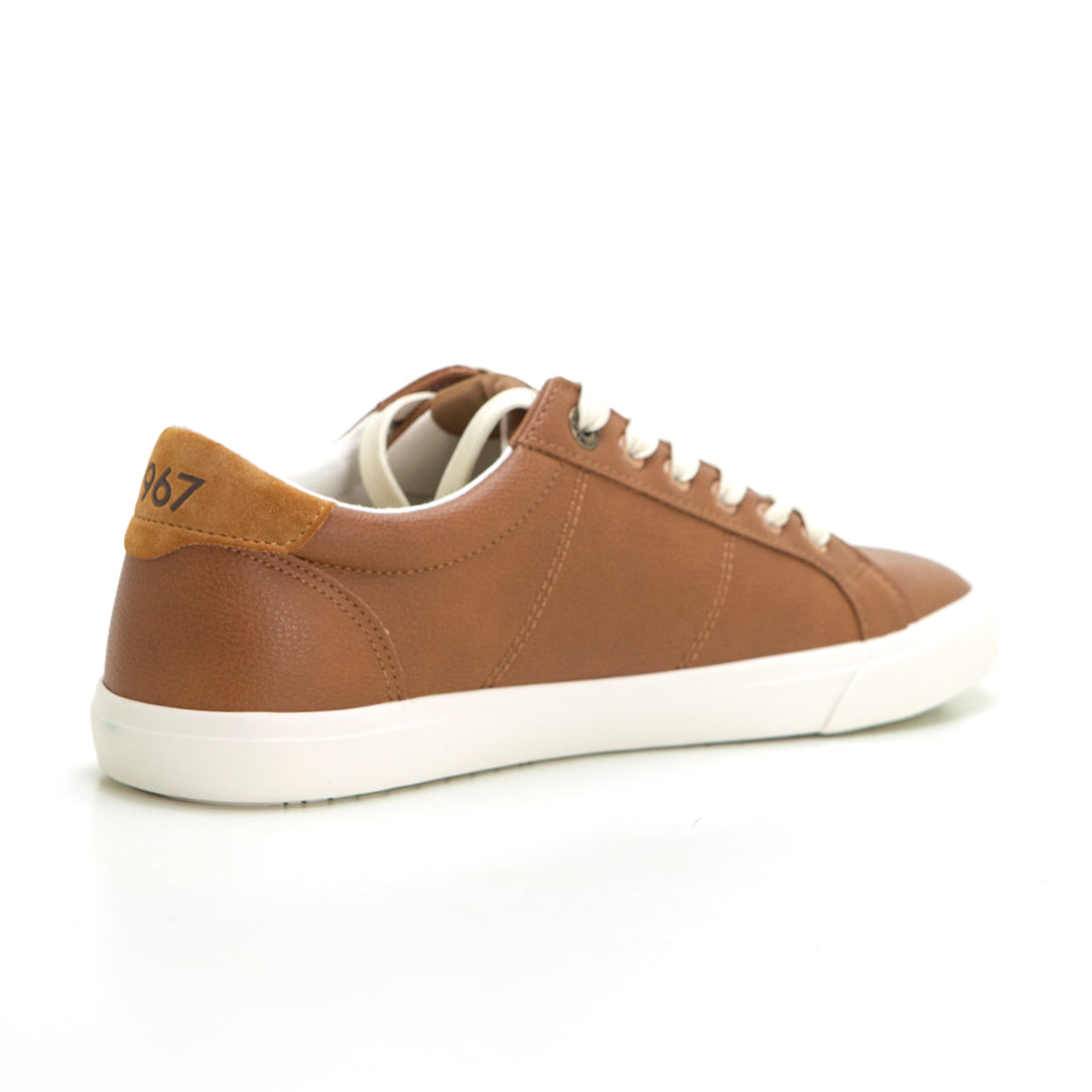 Mustang 84732 Zapatilla hombre clasica cuero.