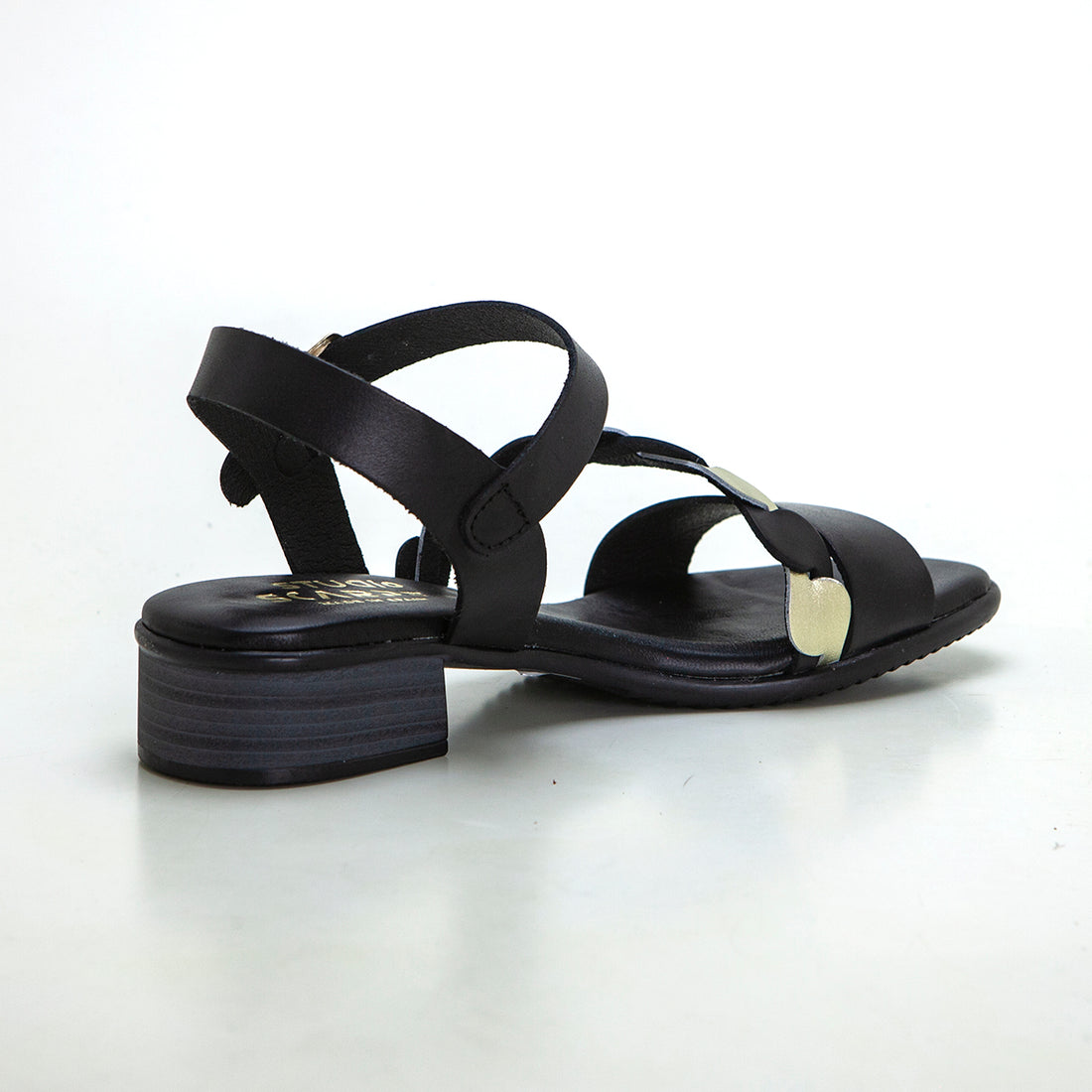 Studio Scarpe 115 807 Sandalia de tacón bajo tira empeine negro.