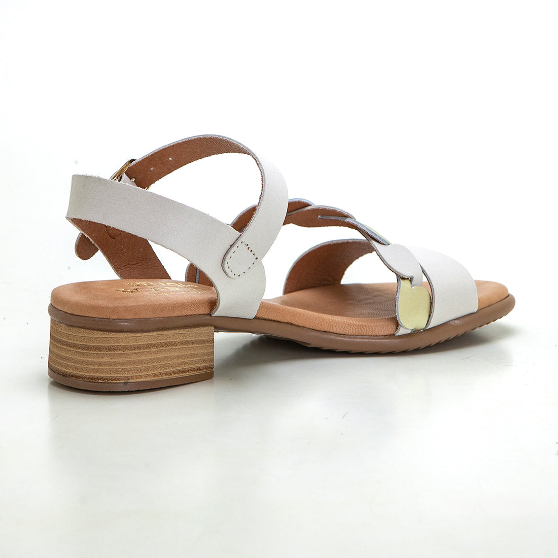 Studio Scarpe 115 807 Sandalia de tacón bajo tira empeine blanco.