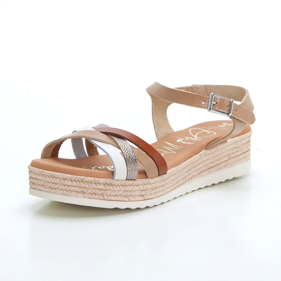 Oh my Sandals 5690 Sandalia plataforma tiras taupe.
