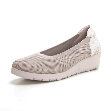 Treintas L4351 Zapato manoletina cuña baja beig.