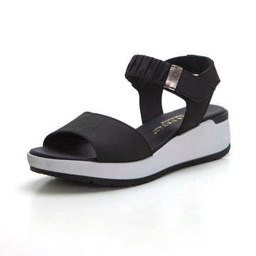 Paula Urban 8-216 Sandalia con plataforma negro.