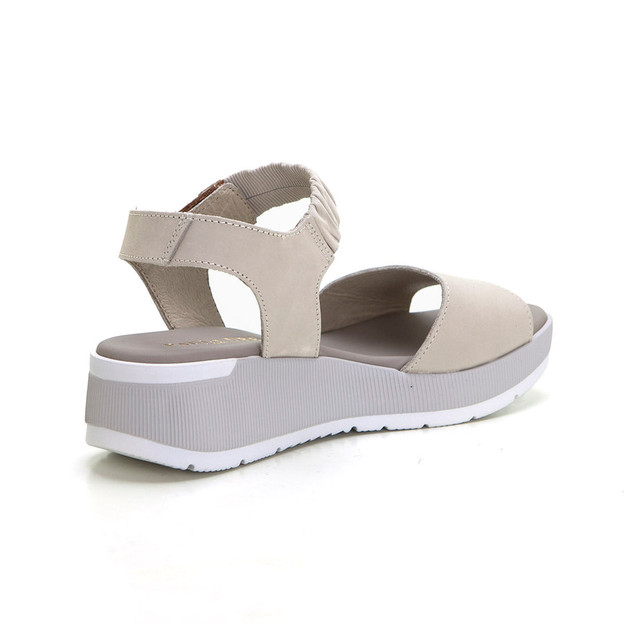 Paula Urban 8-216 Sandalia con plataforma hielo.