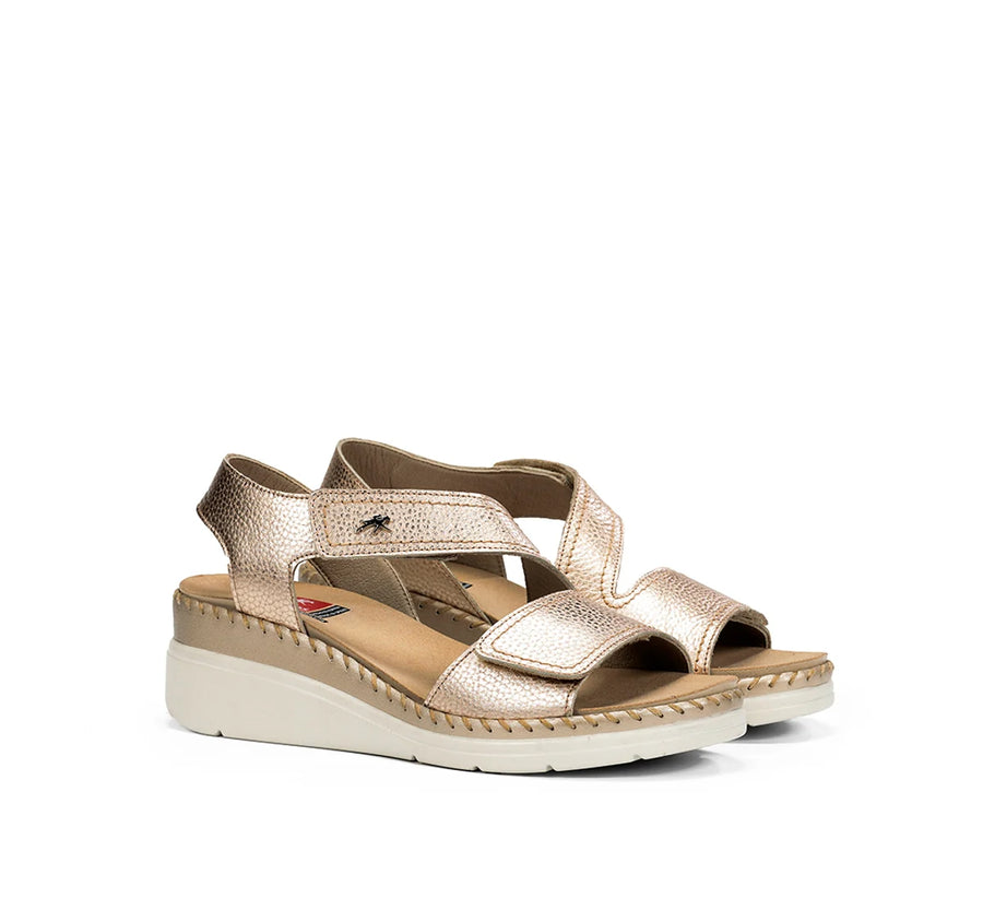 Fluchos F2137 Sandalia confort cuña con velcro platino.