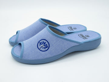 Calzamur 40086 Zapatilla de ir por casa mujer celeste.