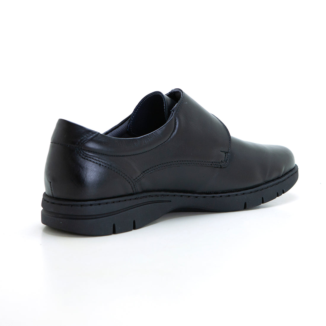 Pitillos 113 Zapato de hombre con velcro negro.