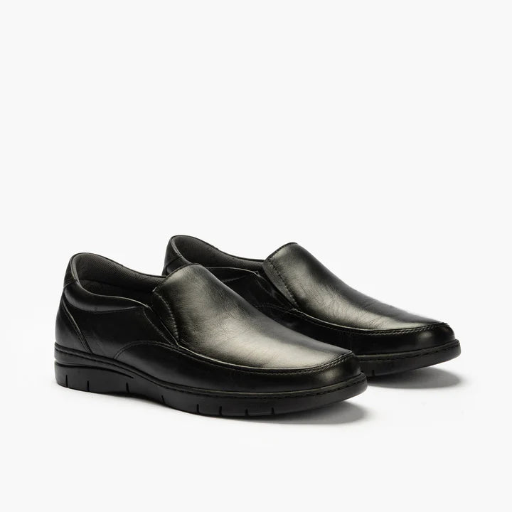 Pitillos 109 Zapato de hombre sin cordones negro.
