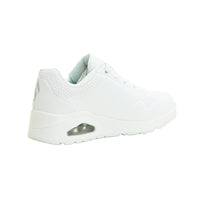 Skechers 177982 Deportiva Uno cámara de aire corazones blanco.