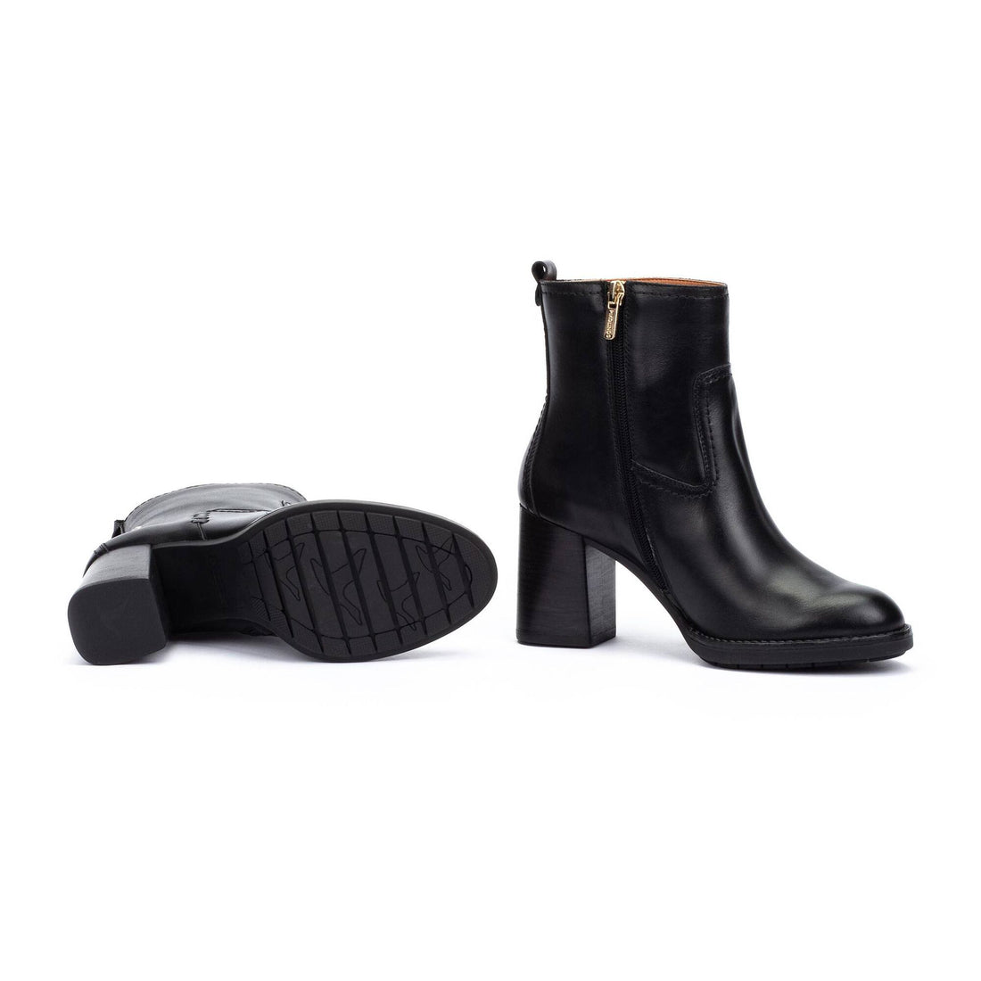 Pikolinos W9U-8945C1 Botín tacón alto negro.