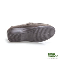Doctor Cutillas 771 Zapatilla pies delicados cuña baja con velcro marrón.