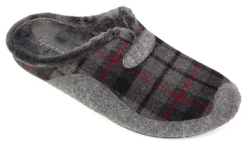 Garzón 8450.296 Zapatilla de ir por casa hombre destalonada de cuadros gris.