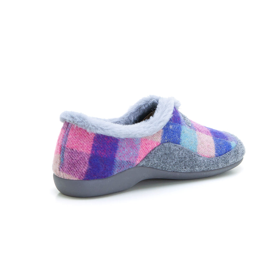 Garzón 7950.300 Zapatilla de estar por casa cerrada cuadros marino gris.