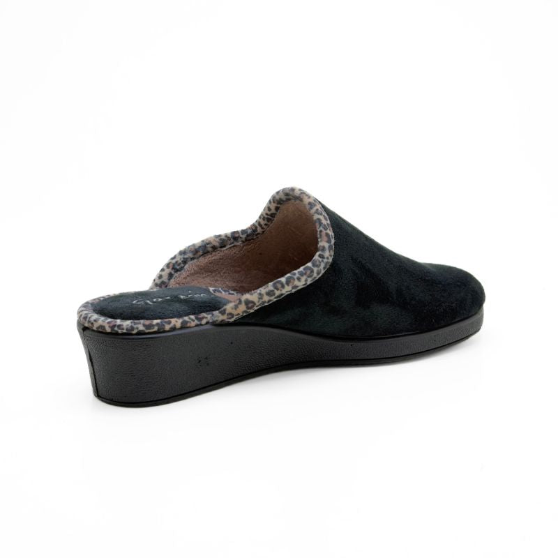 Garzón 1822.247 Zapatilla de estar por casa mujer con cuña leopardo