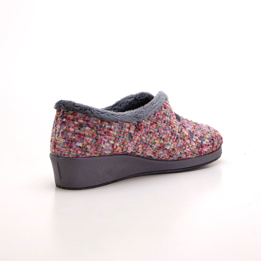 Garzón 1325.594 Zapatilla de estar por casa mujer con cuña cerrada multicolor.